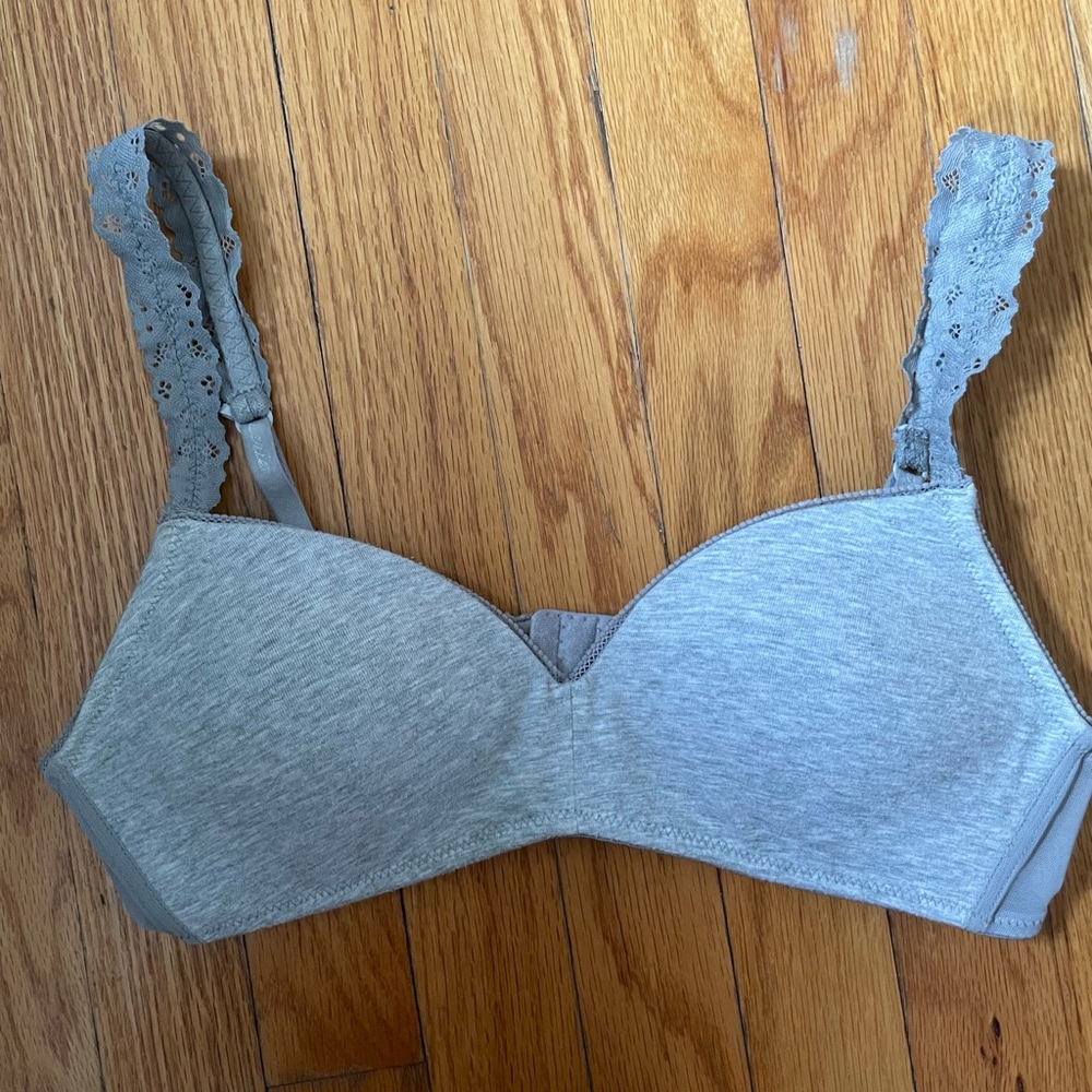 Aerie wireless lace bra bralette. Size 34B